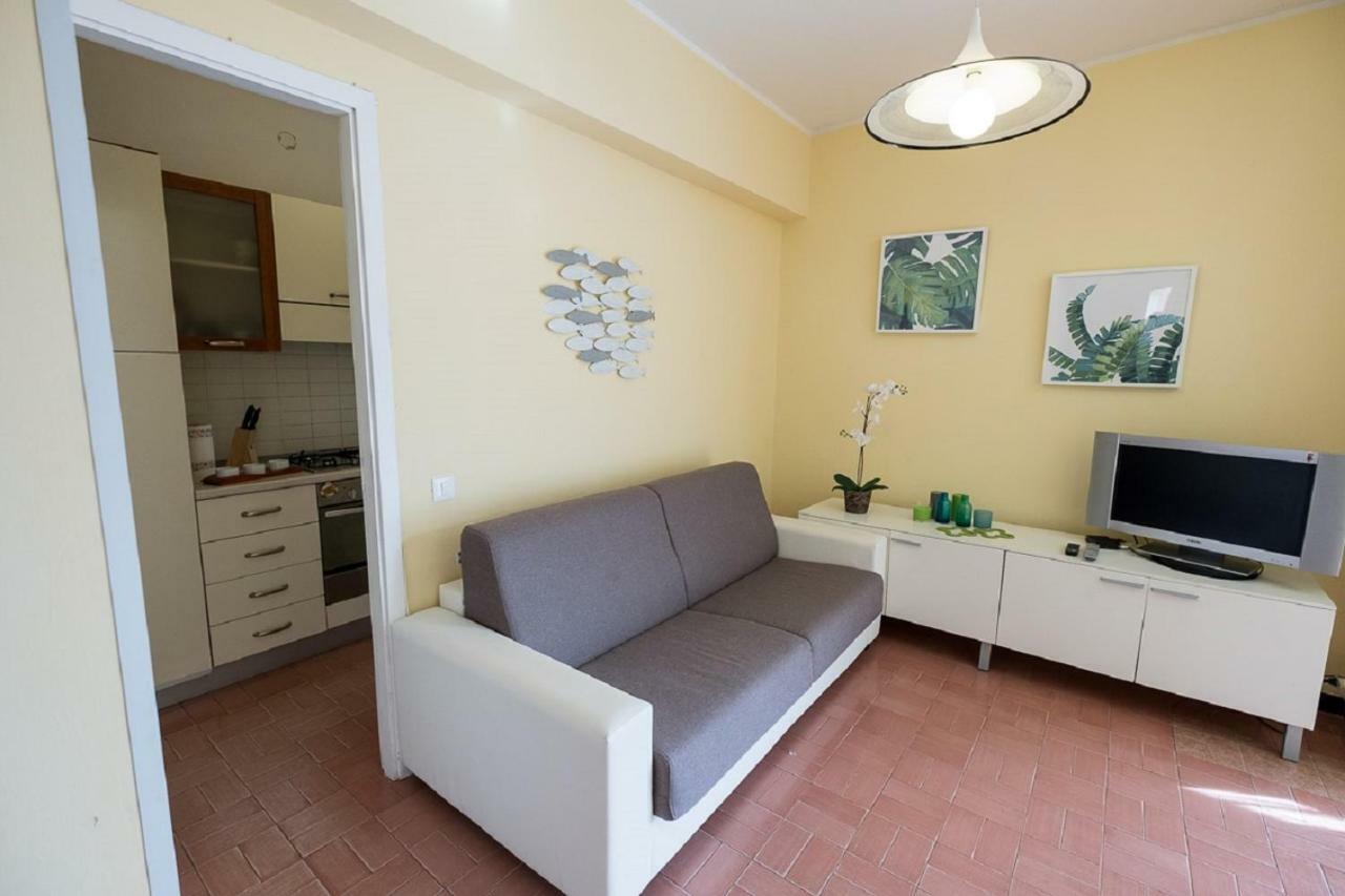 Mae'S Apartment Monterosso al Mare Exteriör bild