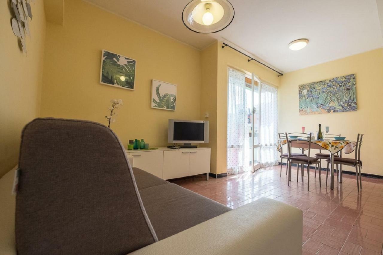 Mae'S Apartment Monterosso al Mare Exteriör bild