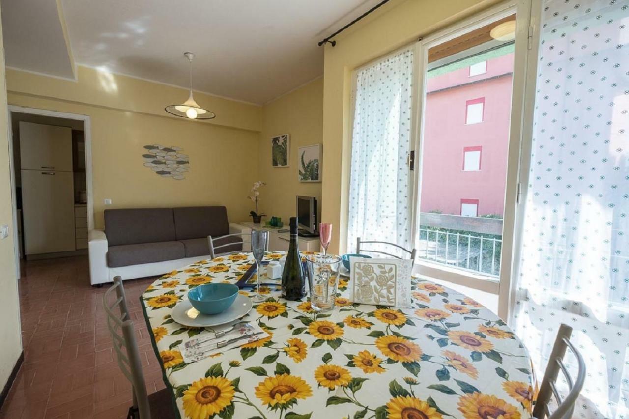 Mae'S Apartment Monterosso al Mare Exteriör bild